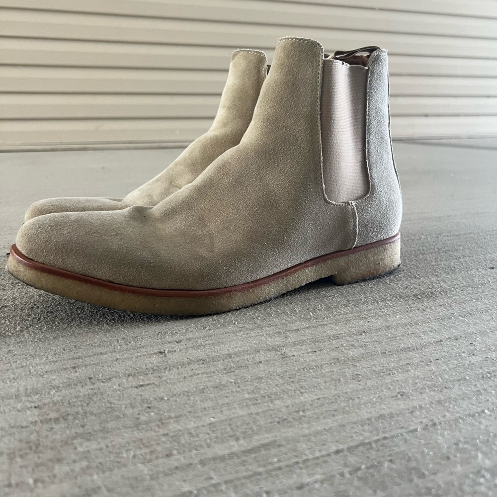 MNML Cream Suede Chelsea Boots